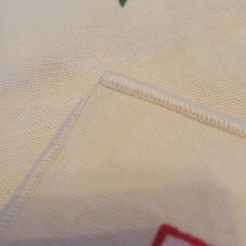 Vera Neumann Vintage Linen (?) Napkins (3) ~ Red Flowers Green Foliage ~ Pretty!